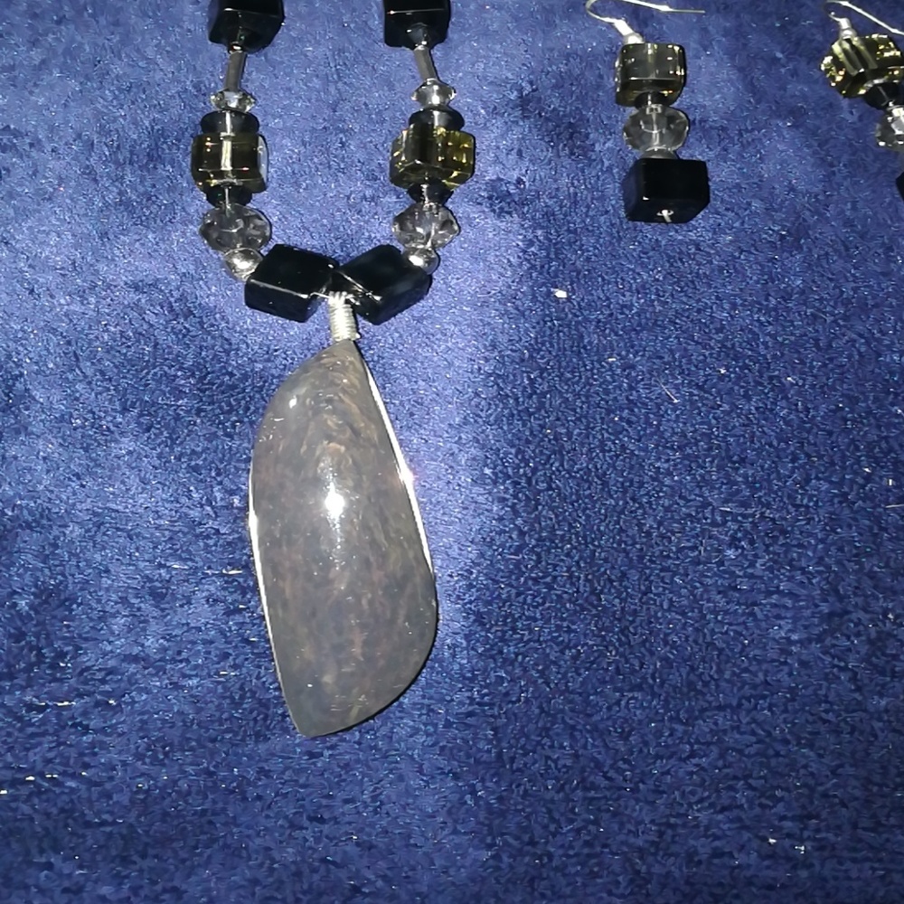 Handmade Semiprecious jewlery set - Picture 3 of 7